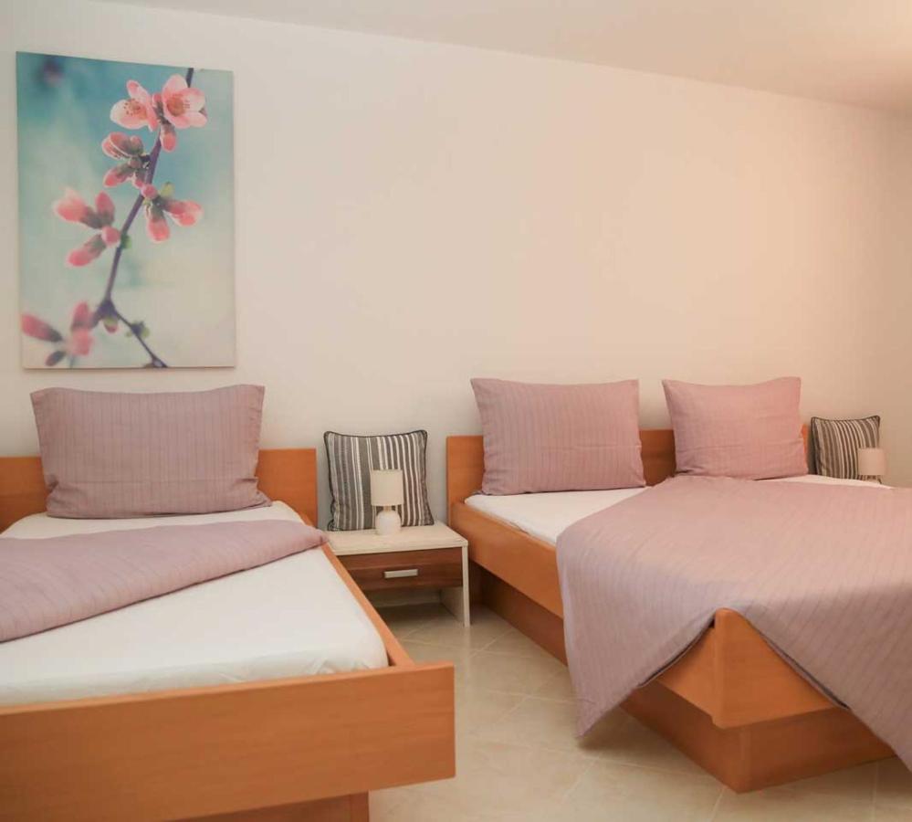 Adrian-Apartments-51511-Malinska-Otok-Krk Primorska 21 Esterno foto