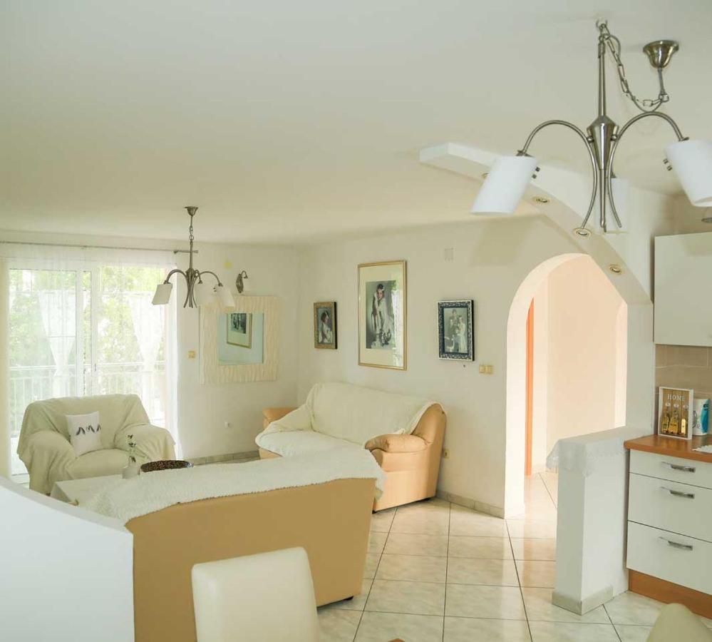 Adrian-Apartments-51511-Malinska-Otok-Krk Primorska 21 Esterno foto
