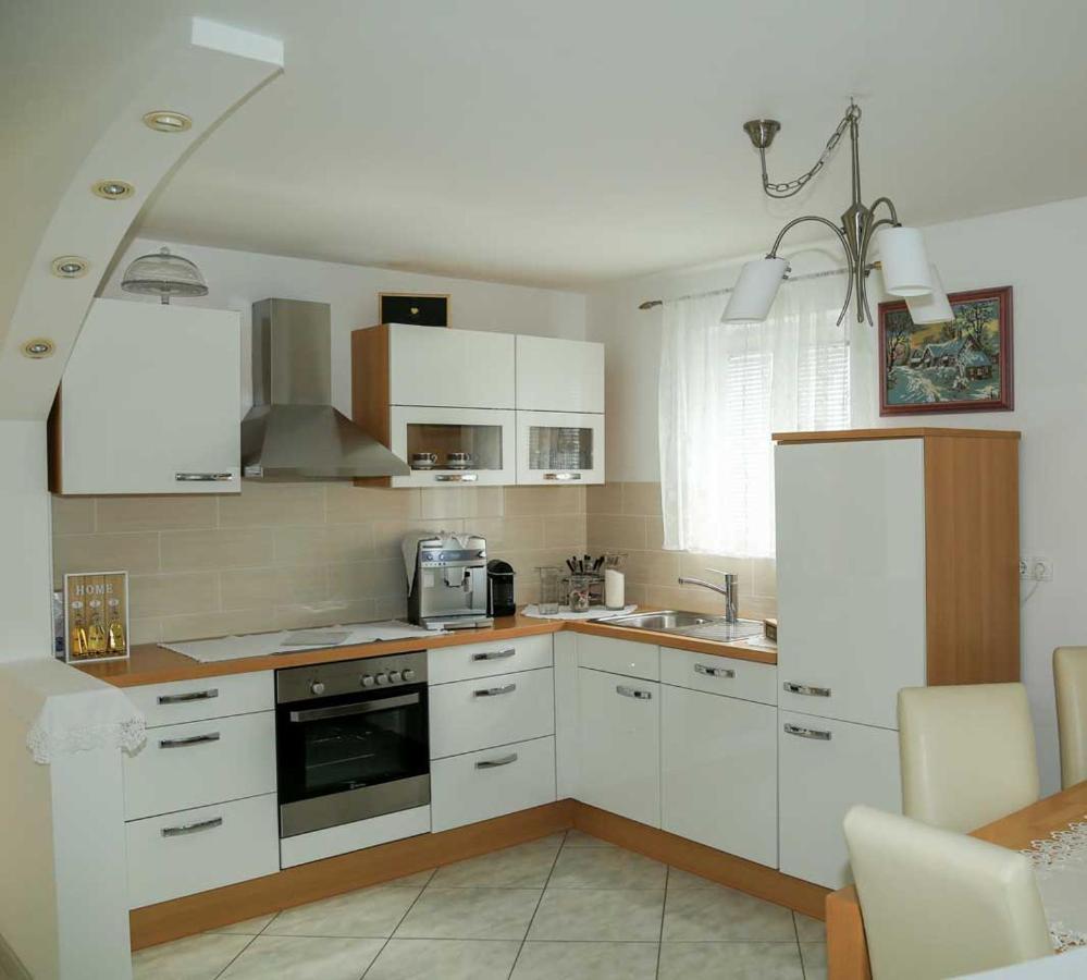 Adrian-Apartments-51511-Malinska-Otok-Krk Primorska 21 Esterno foto