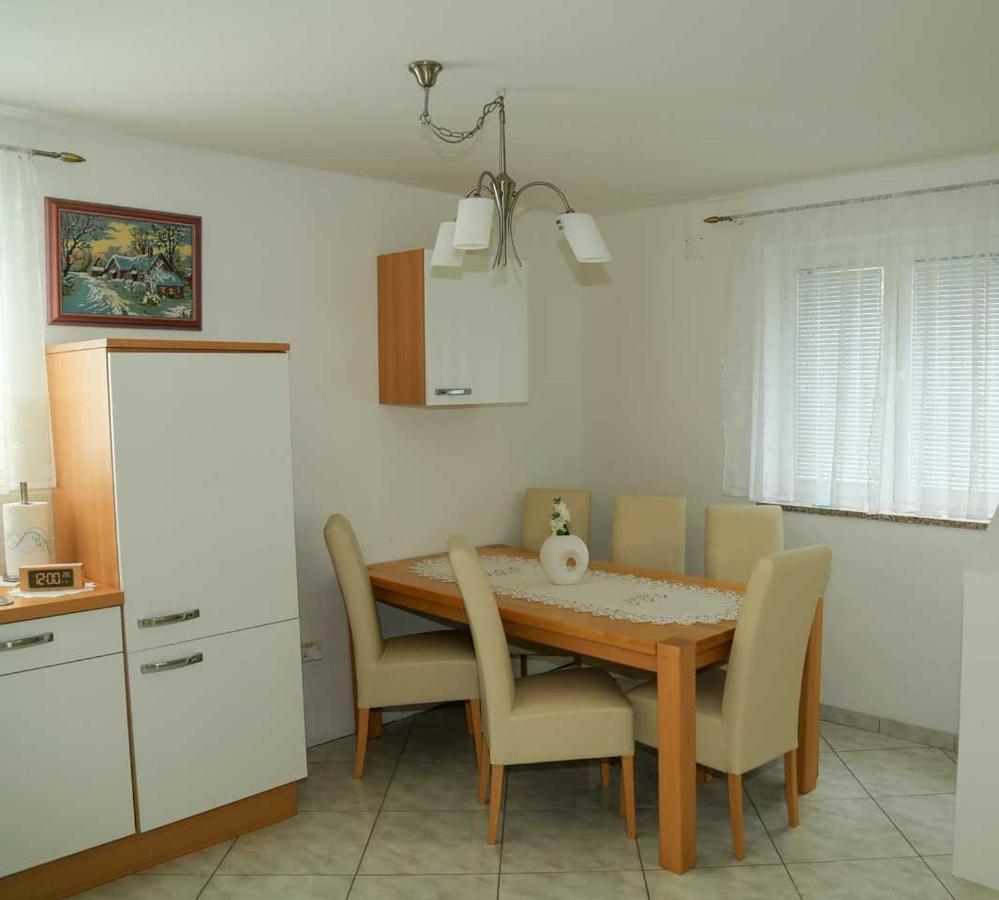 Adrian-Apartments-51511-Malinska-Otok-Krk Primorska 21 Esterno foto