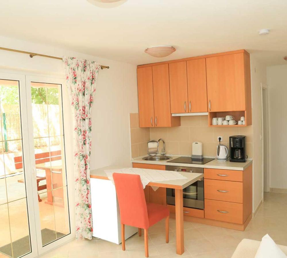 Adrian-Apartments-51511-Malinska-Otok-Krk Primorska 21 Esterno foto